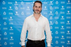 Mg. Máximo Bulacio - Fundación León