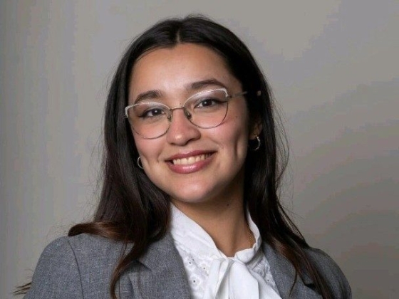 Srta. Martina Tula - Rise Up