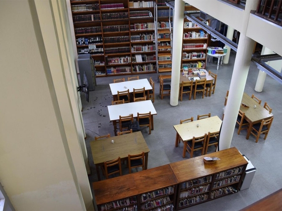 021/ECU/2025 - Biblioteca Municipal