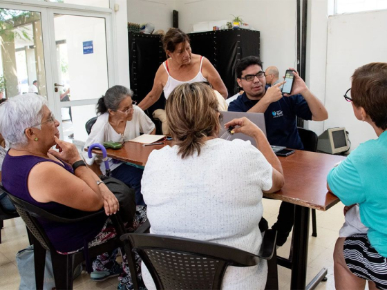 012/ECU/2024 - Programa de alfabetización para adultos mayores