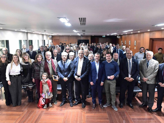 El Dr. Gabriel Eduardo Casas recibió un reconocimiento en la Legislatura de Tucumán