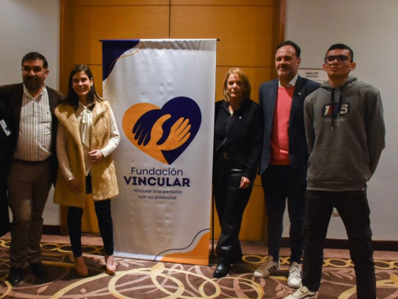 El CES acompañó el Té de Padres organizado por Fundación Vincular y el Colegio Santa María
