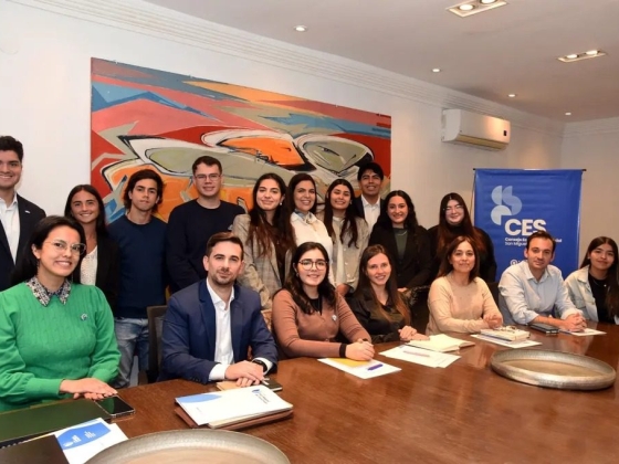 Integrantes del CES Joven debatieron propuestas para mejorar el acceso a la educación y al empleo